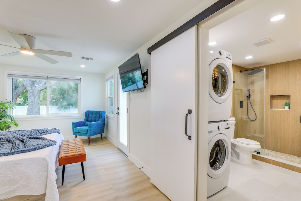 Private Hot Tub & Fenced Yard: Sleek Gulfport Home