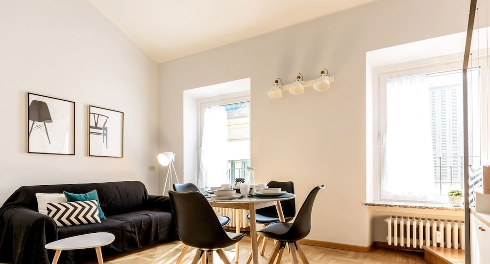 Modern Split Level Apartment