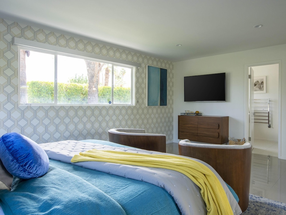 West Elm House 2019: The Seven-eighty view 3