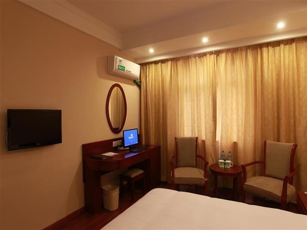 GreenTree Inn HeFei South High-Speed Railway Station BaoHe Avenue Baohe District Government Hotel