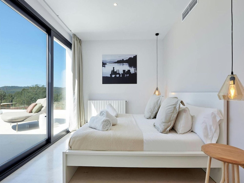 Holiday Home With Outdoor Cinema