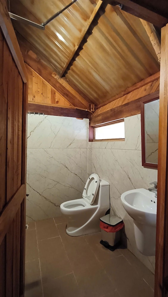 Bau Trang U&ME Glamping Resort