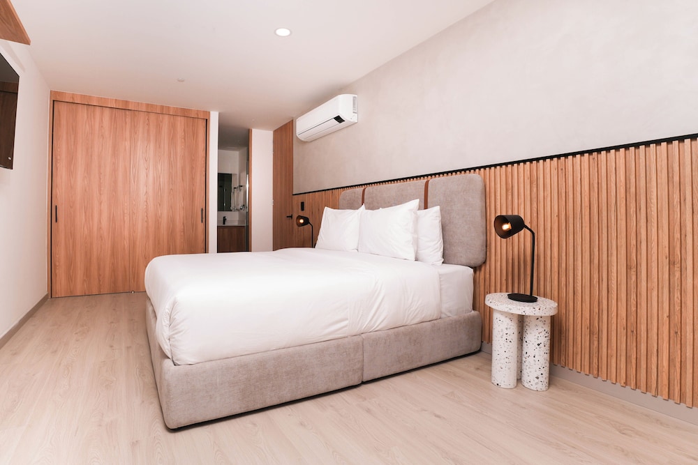 Metropolitan Living by HOUSY