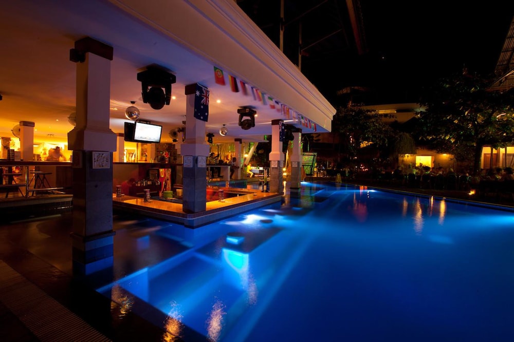 Bounty Hotel