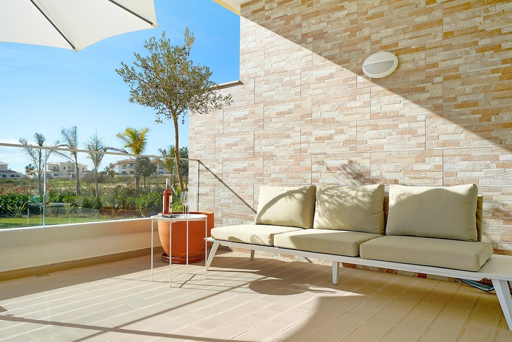 Luxury Lagos Apartment by Ideal Homes view 2