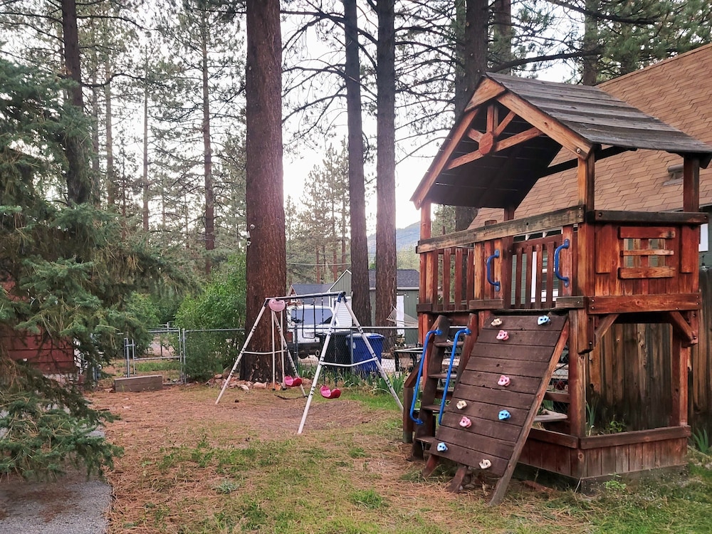 Hotel Myrtle Chalet - Image 1