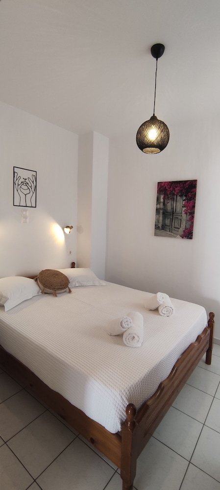 Kapetanos Rooms