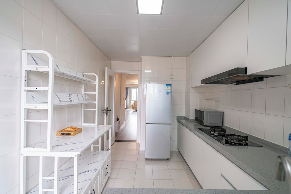 Tyms Xujiahui Prime 2BR APTGarden