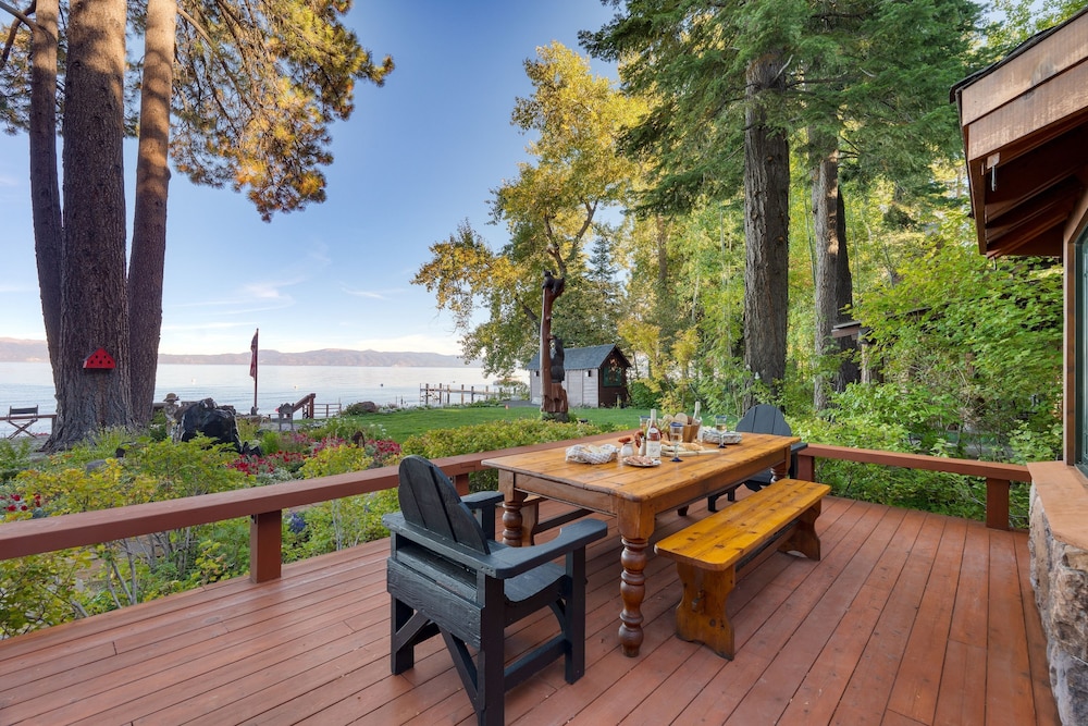 Homewood Lakefront by Avantstay Private Beach Lake Access Views