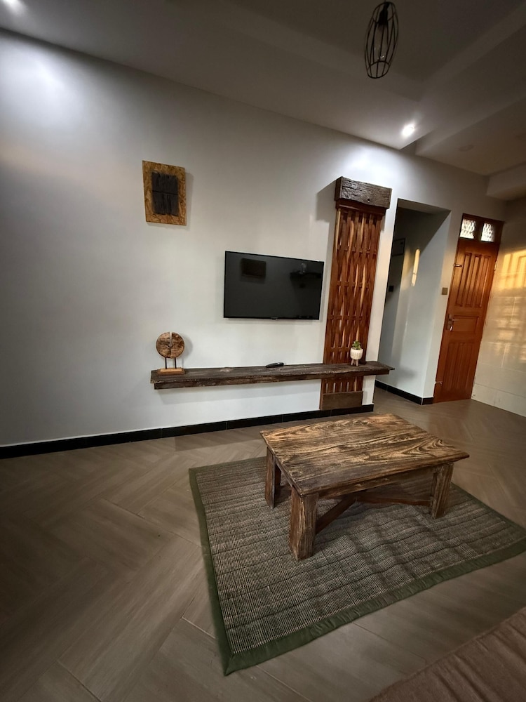 CJ VILLA