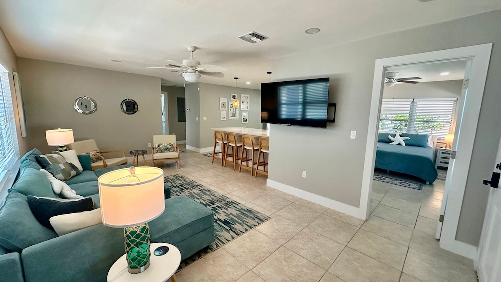 Turtle Nest Beach House view 4
