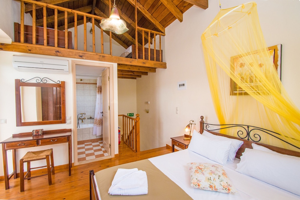 Helianthos Villas