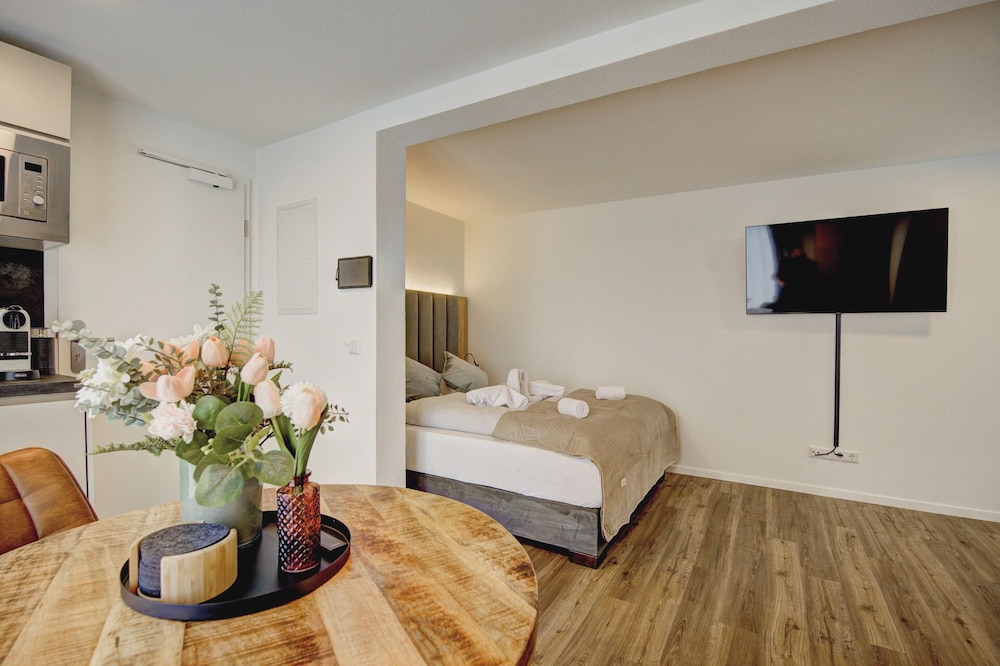 MK Apartments