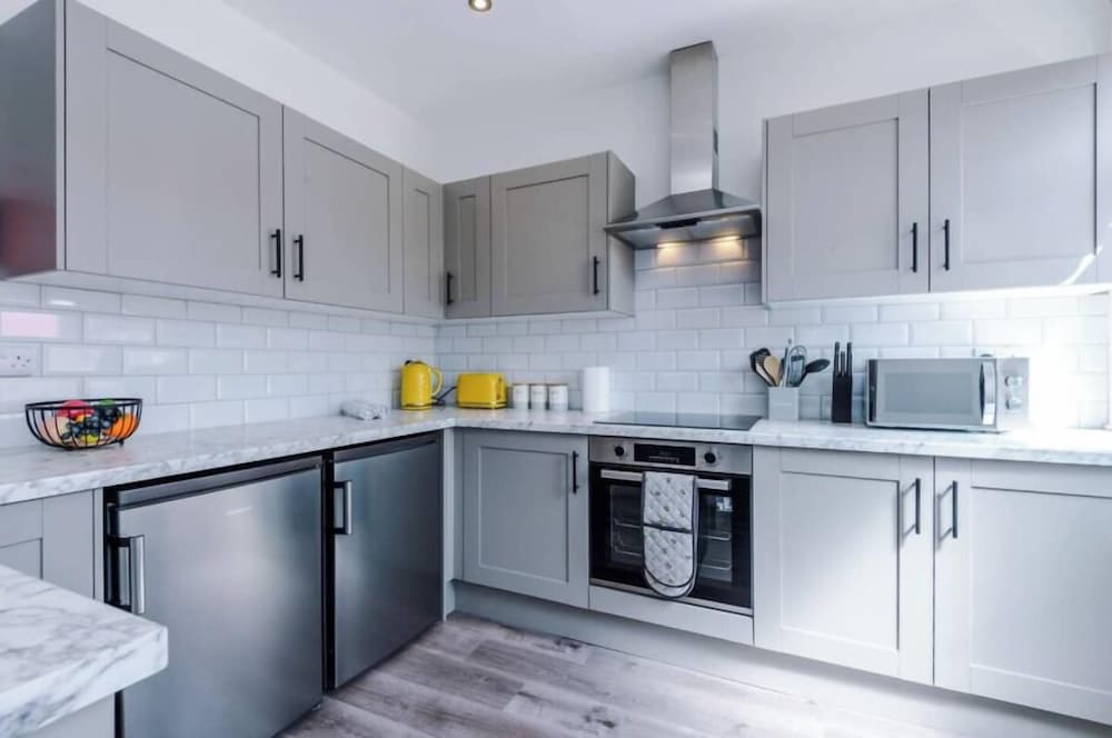 127 Minshull New Road
