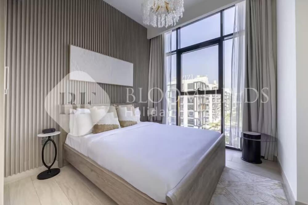 520 Bloomfields 1BR Azizi Riviera