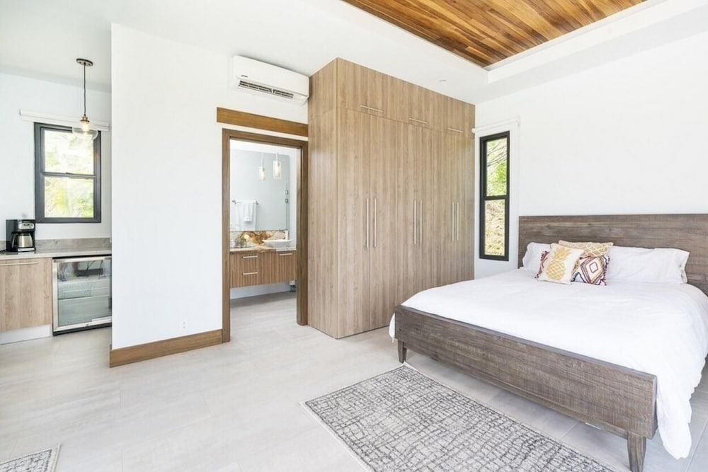 Playa Flamingo Designer Home With Spectacular 180 Ocean Views - Casa DEL MAR