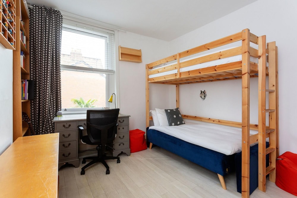 Riverside Haven in London