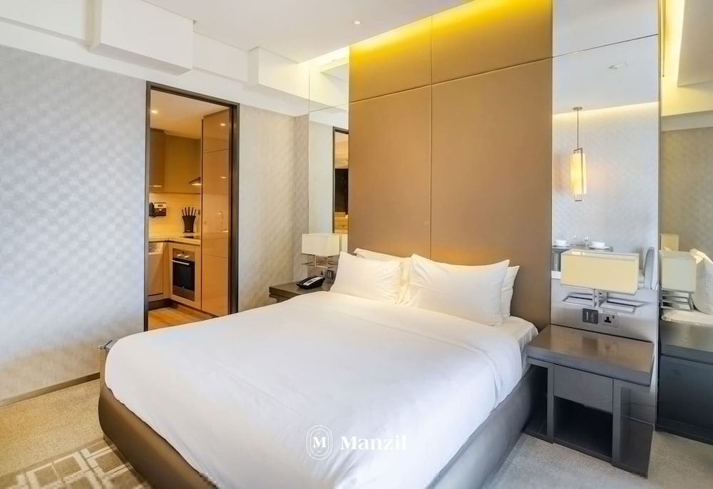 Exclusive Studio Near Metro Premium Dubai Living