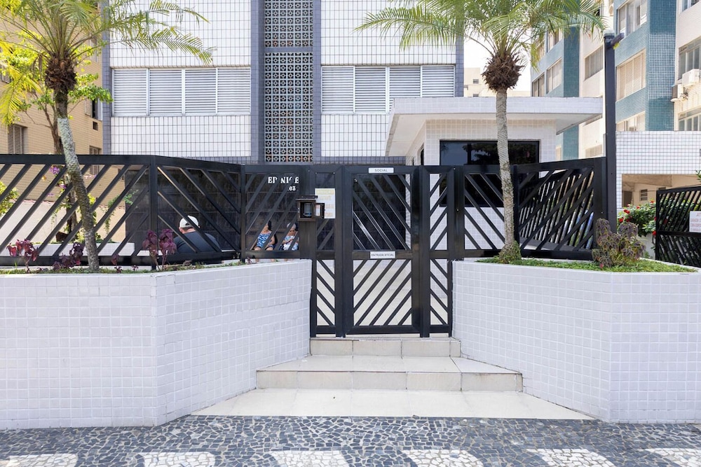 Apartamento Moderno com Wi-fi em Frente a Praia