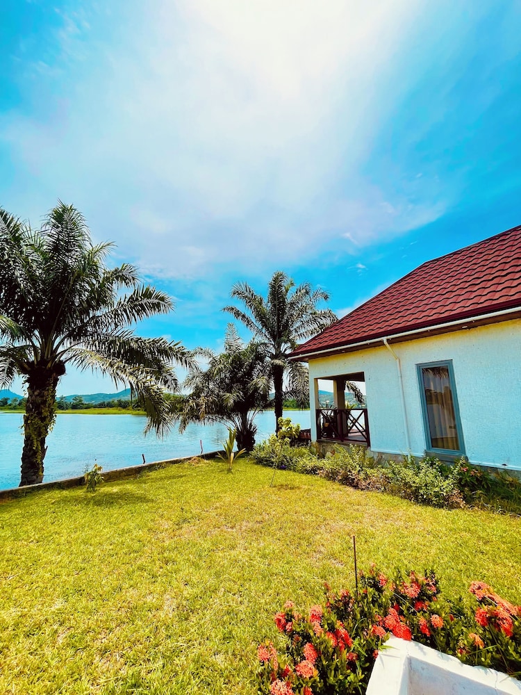 Platinum Blue Island Resort