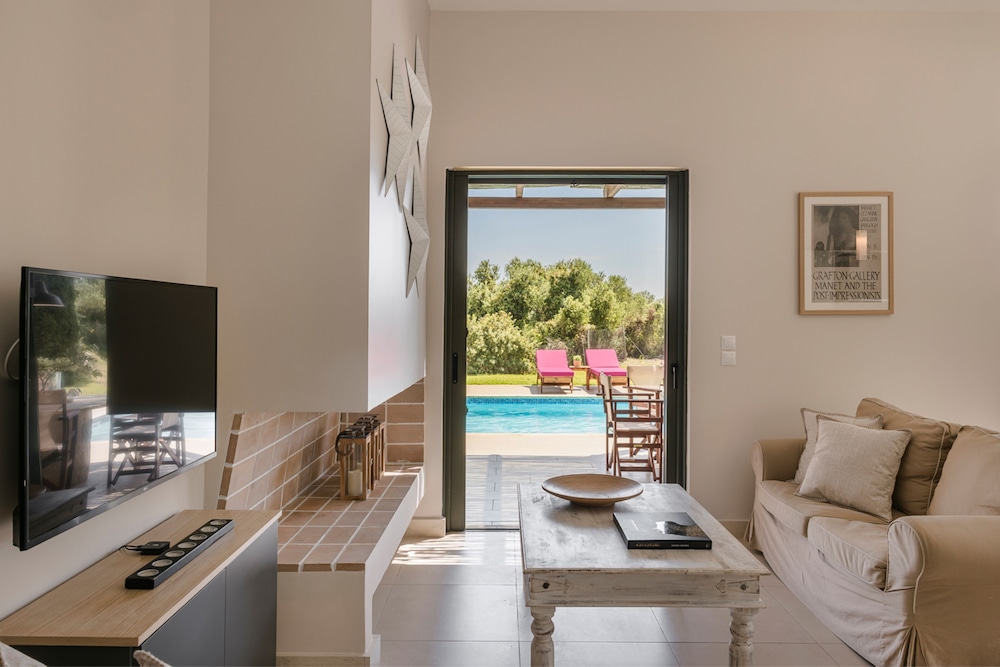 Villa Rodia view 5