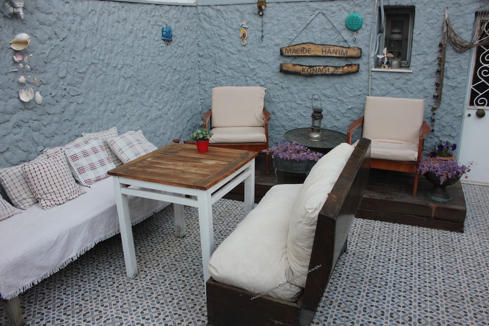 Macide Hanim Konağı - Image 11
