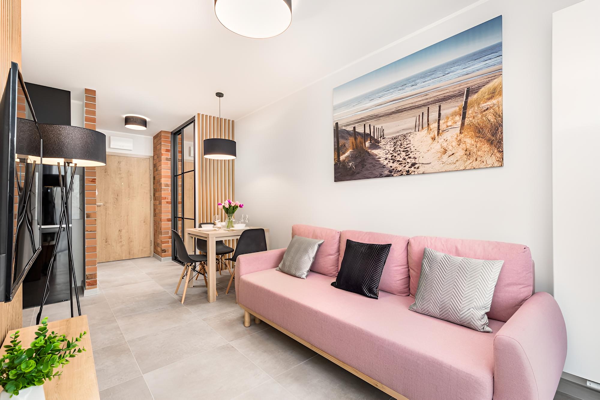 Pearl Marina Studio by Renters view 4