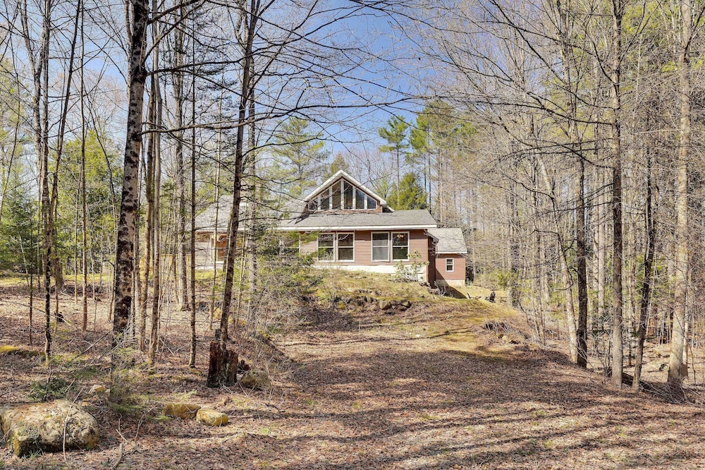 Lake George Oasis w/ 9 Acres, Hot Tub & Game Room! view 5