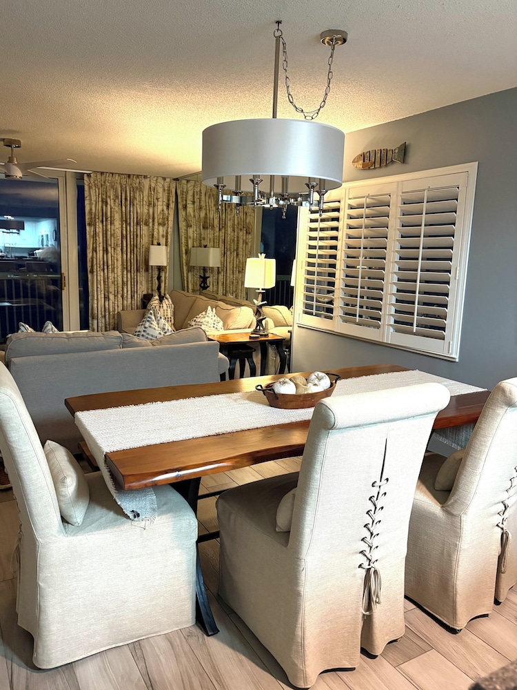 Picture Perfect- Oceanfront Condo