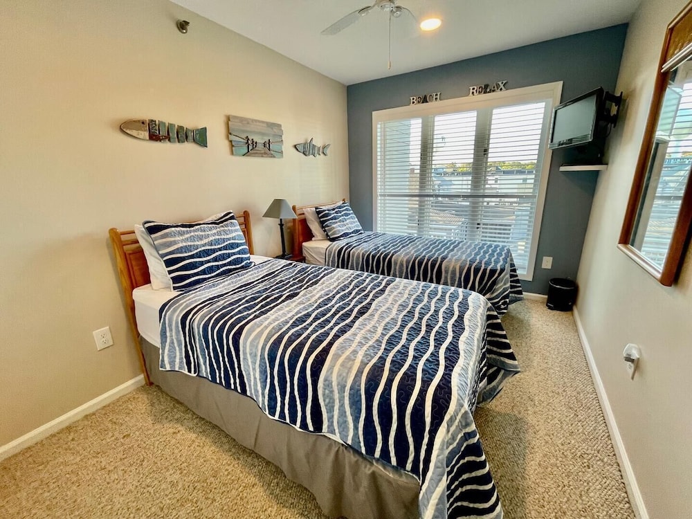Wilmington Avenue 50 #107