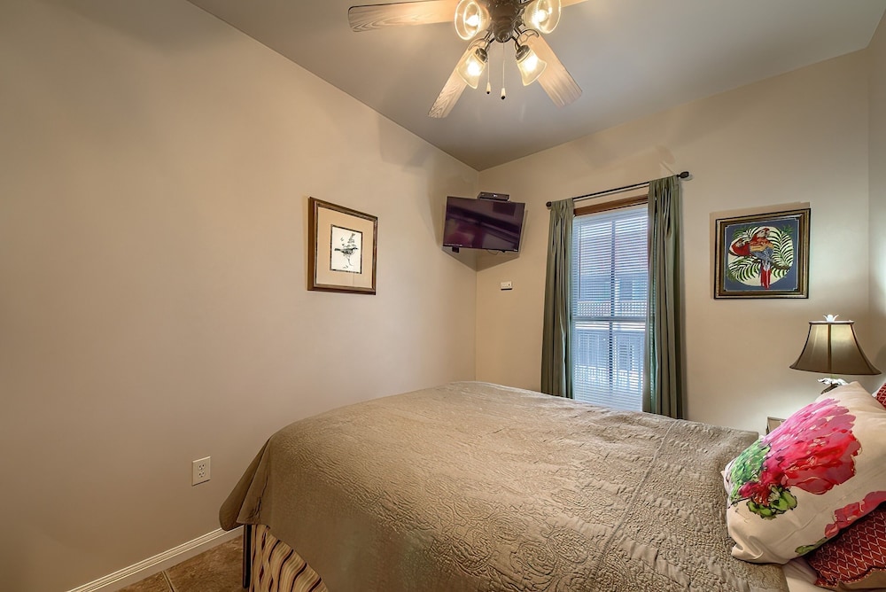 Vg 206 3 Bedroom Condo