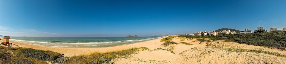 High Standard Studio on the Sand in Floripa Irb205