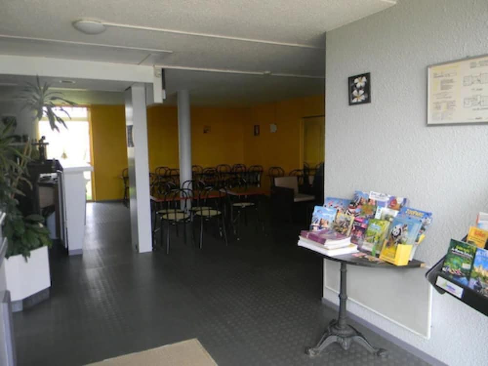 Poitiers Vacations - Class Hotel Poitiers - Property Image 7