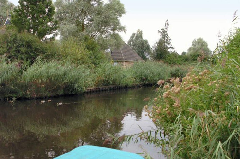 Wellness aan het Water in Earnewoude view 2