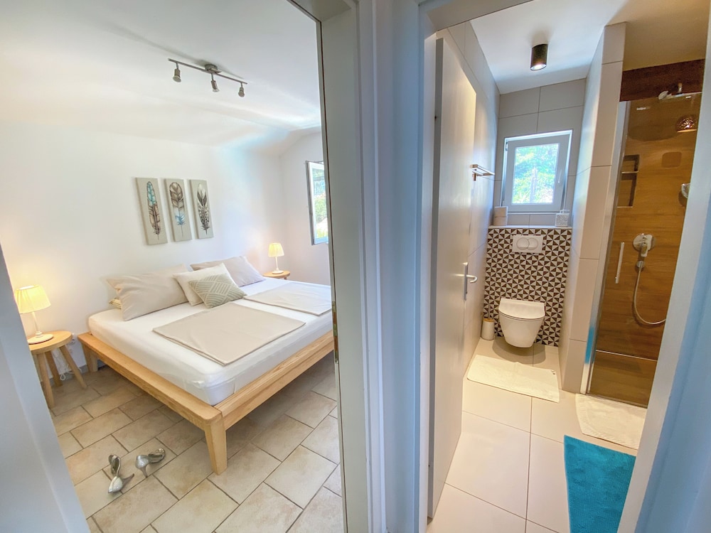 Eco Apartments Sunshine with heated pool