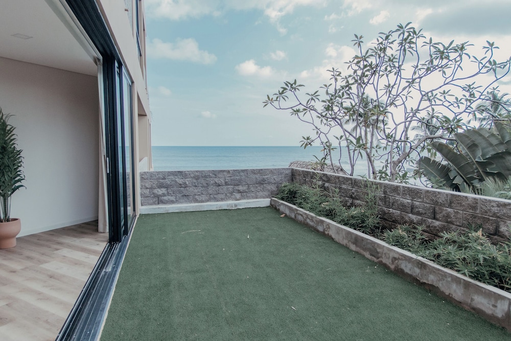 Wave House