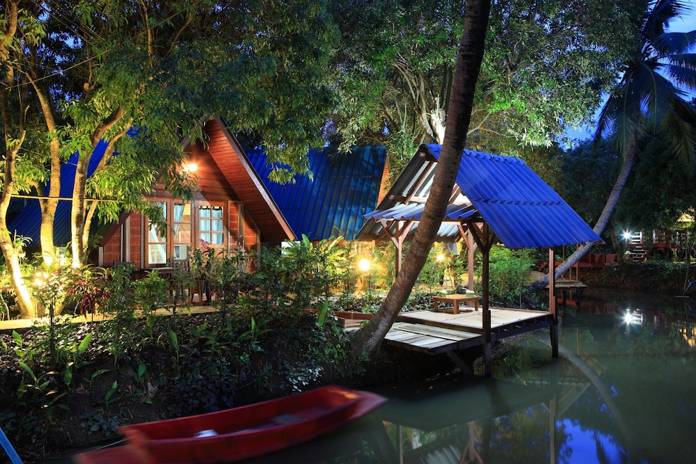 Hotel Banmaihom Amphawa - Image 1