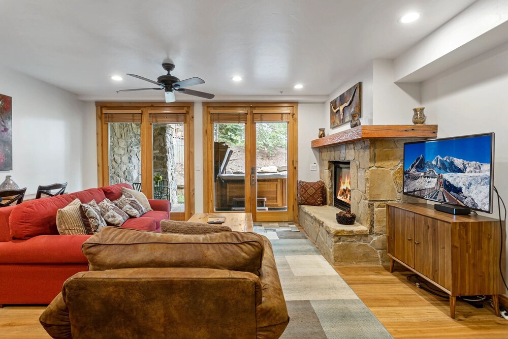 Trail's End Lodge at Deer Valley Resort - One Bedroom Residence with Spa #104 1 Condo