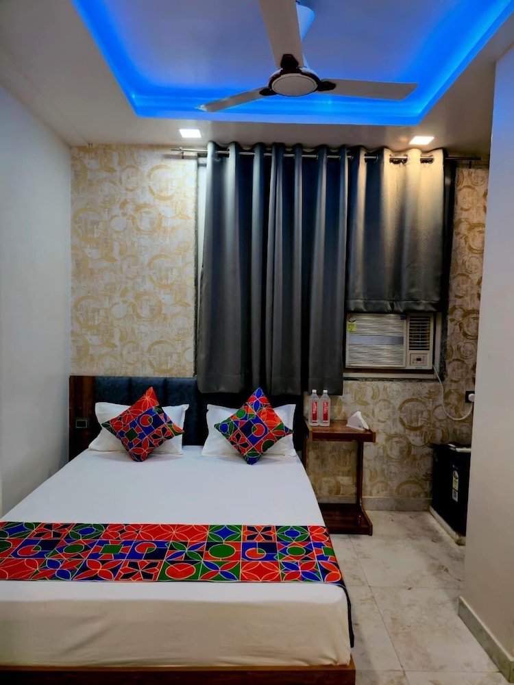 Hotel Shiv Grand SV