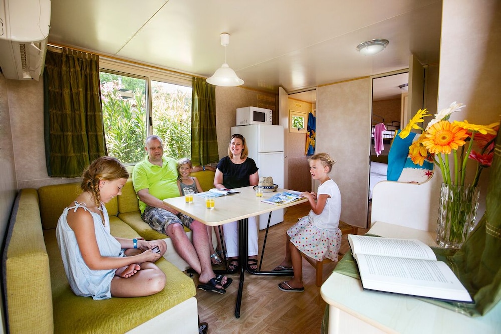 hu Firenze Certosa camping in town