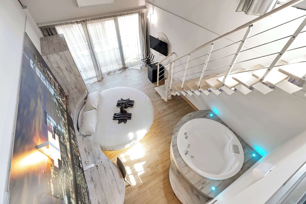 Suite A Tema