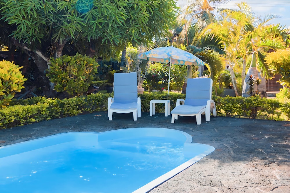 Laurels Villas