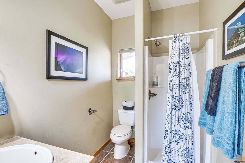 Hunt, Fish & Explore: Mtn-view Home in Hotchkiss