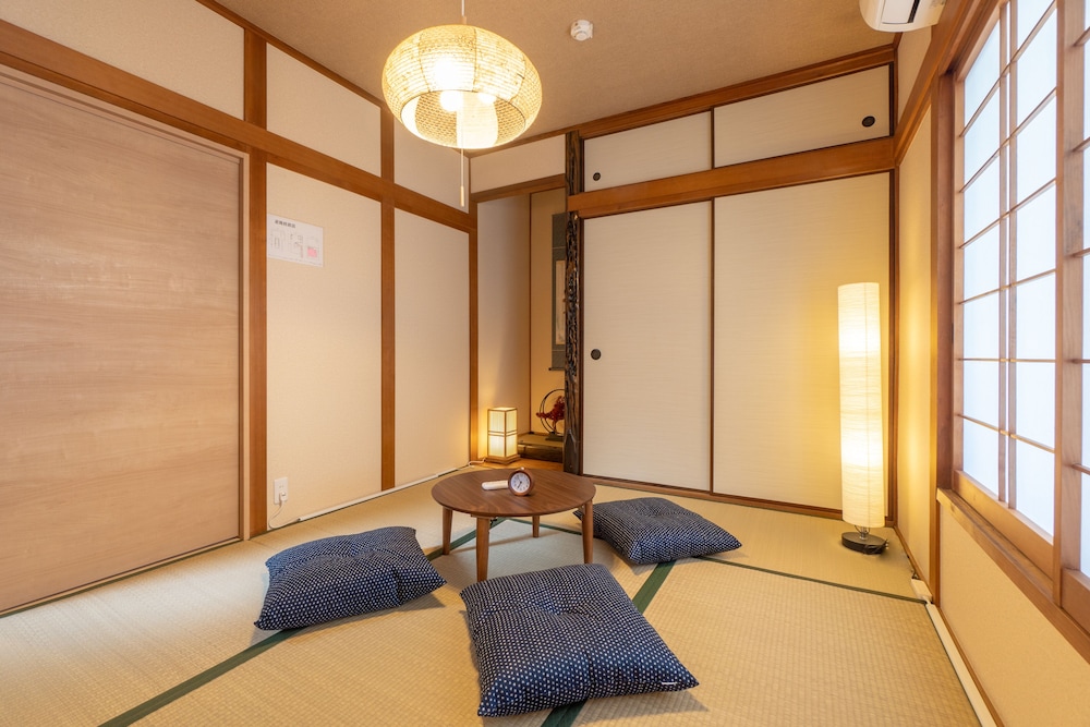 Tsukiyume-kan