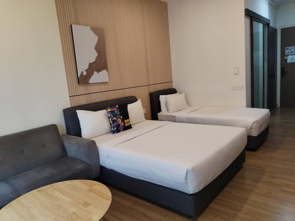 Ceylonz Suites KLCC by Mana-Mana