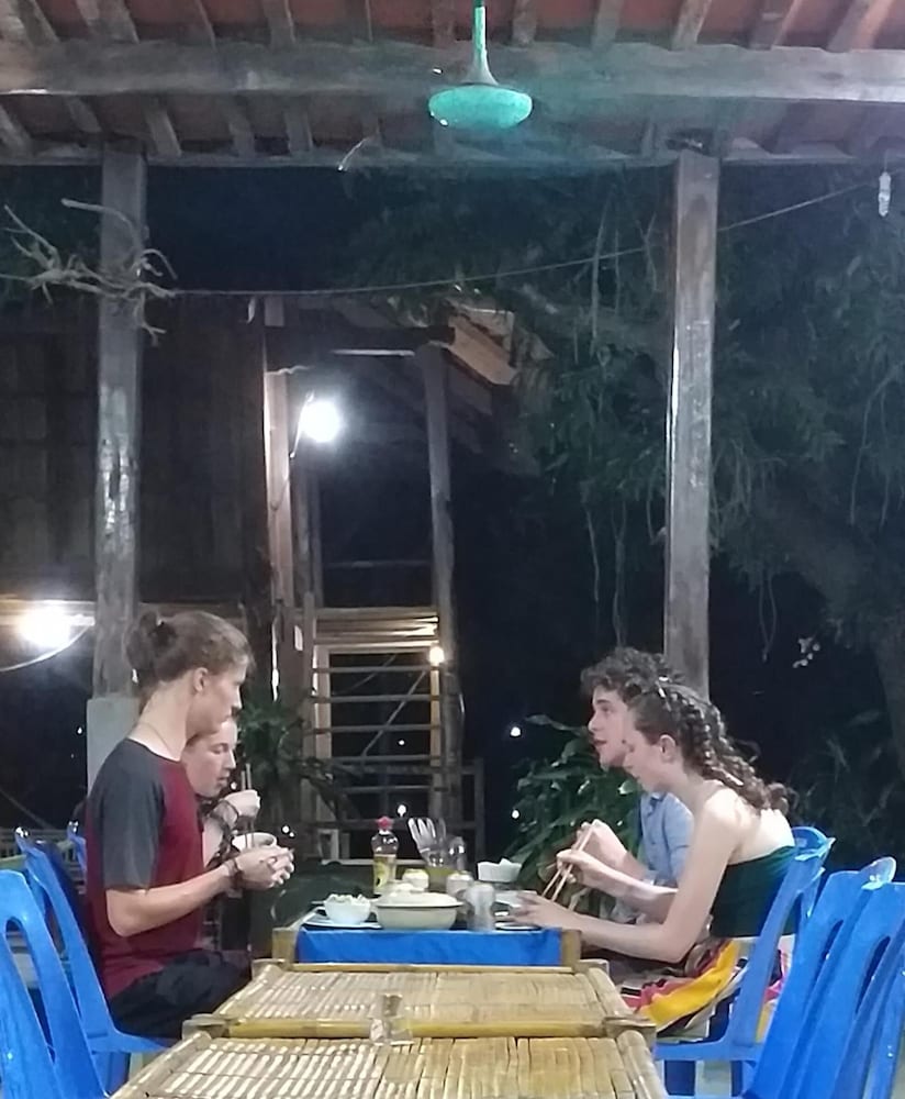 Linh Soi Homestay - Hostel