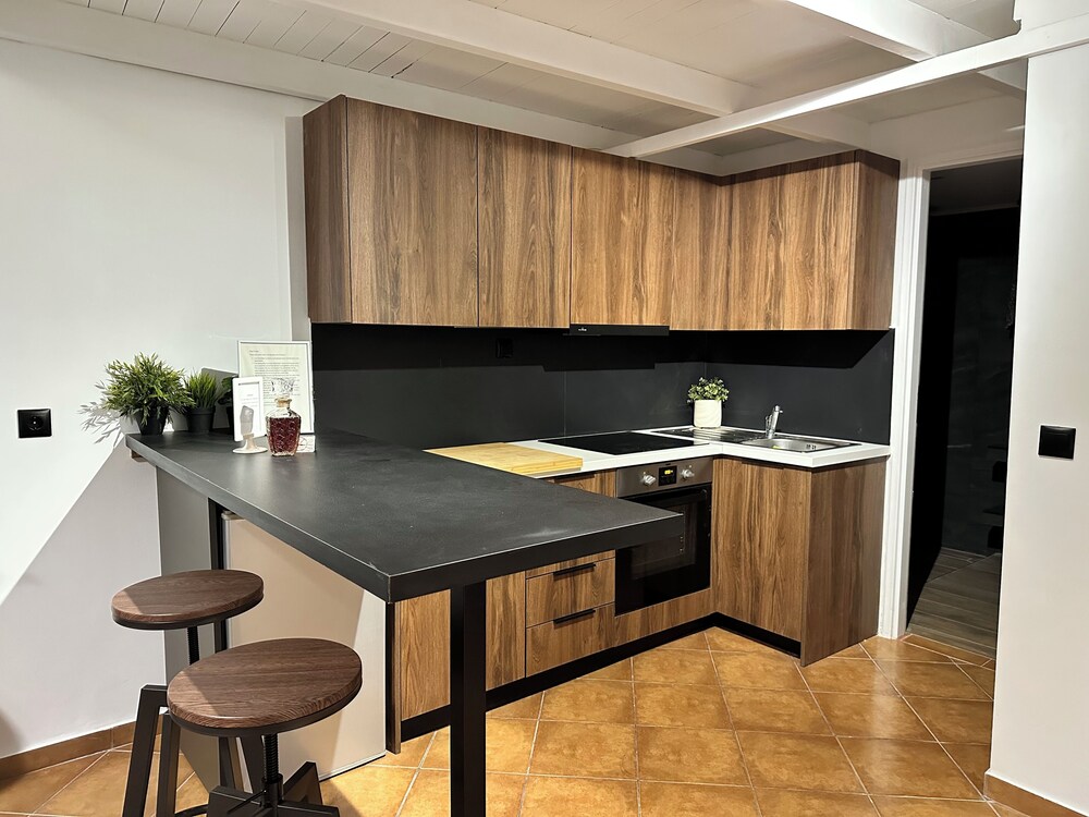 Maisonette Near Beach & City Center