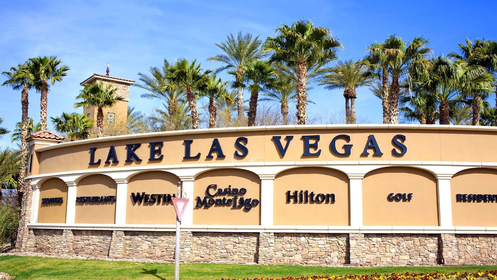 Lake Las Vegas Condo w/ Balcony, Resort Amenities!