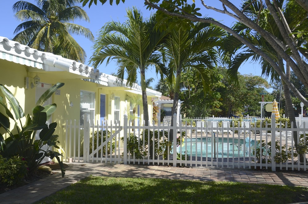 Bahama Beach Club of Pompano