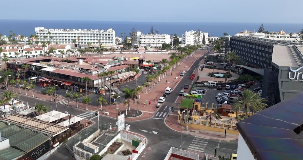 Penthouse in Playa del Ingles With Lovely View